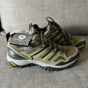 The North Face Hedgehog Hiking/Trail Sneakers - Green